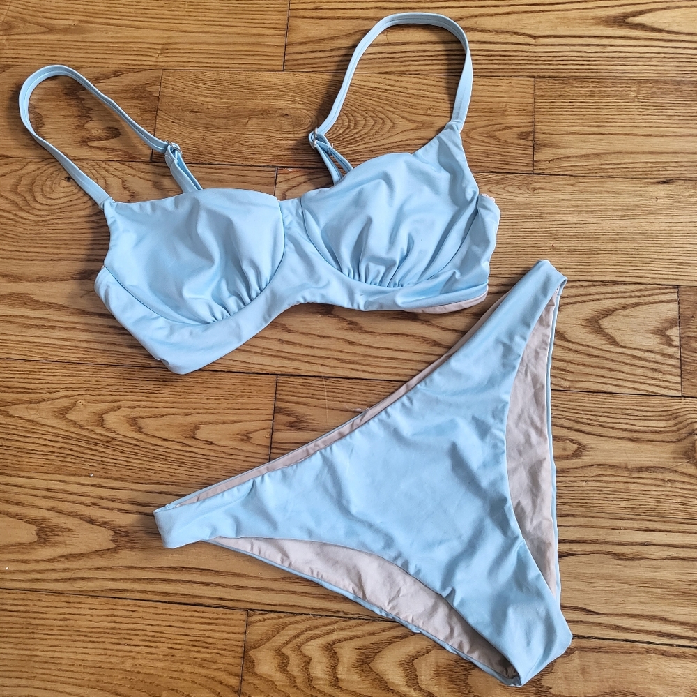 Kitty and Vibe bikini set